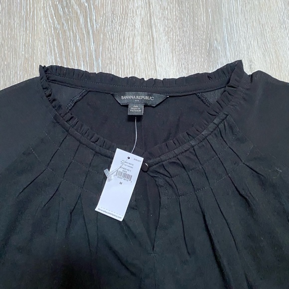 Banana Republic - Picture 2 of 4